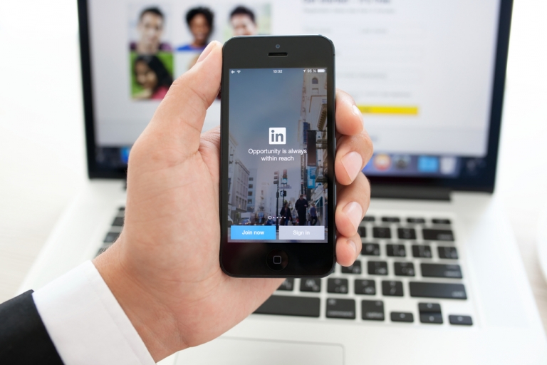 3 Reasons Why You Need A LinkedIn Profile