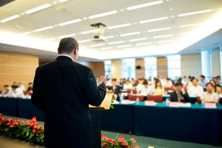 5 Tactics To Improve Your Public Speaking Skills