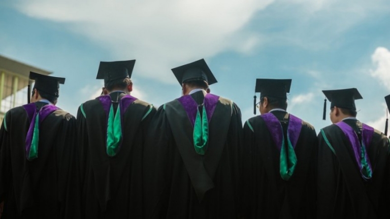 Three Ways You Can Fit An MBA Into Your Busy Life